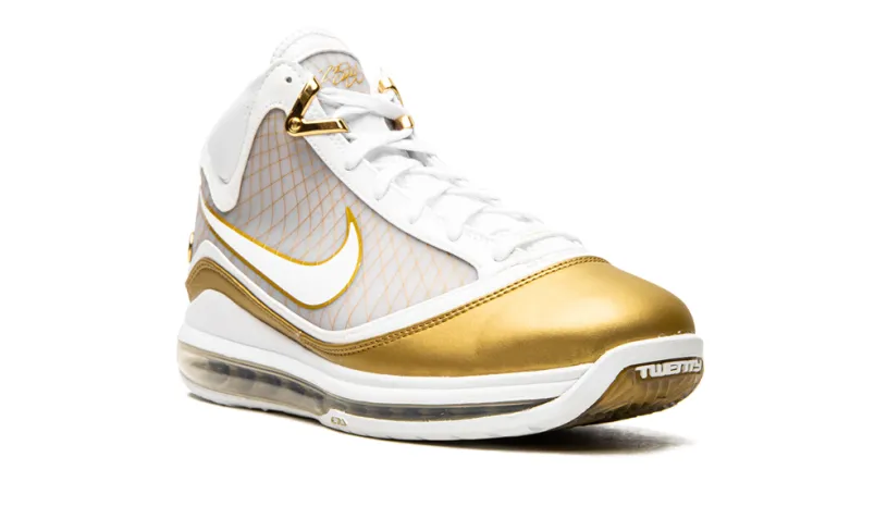 Nike Basketball Lebron 7 Retro QS 'China Moon'
